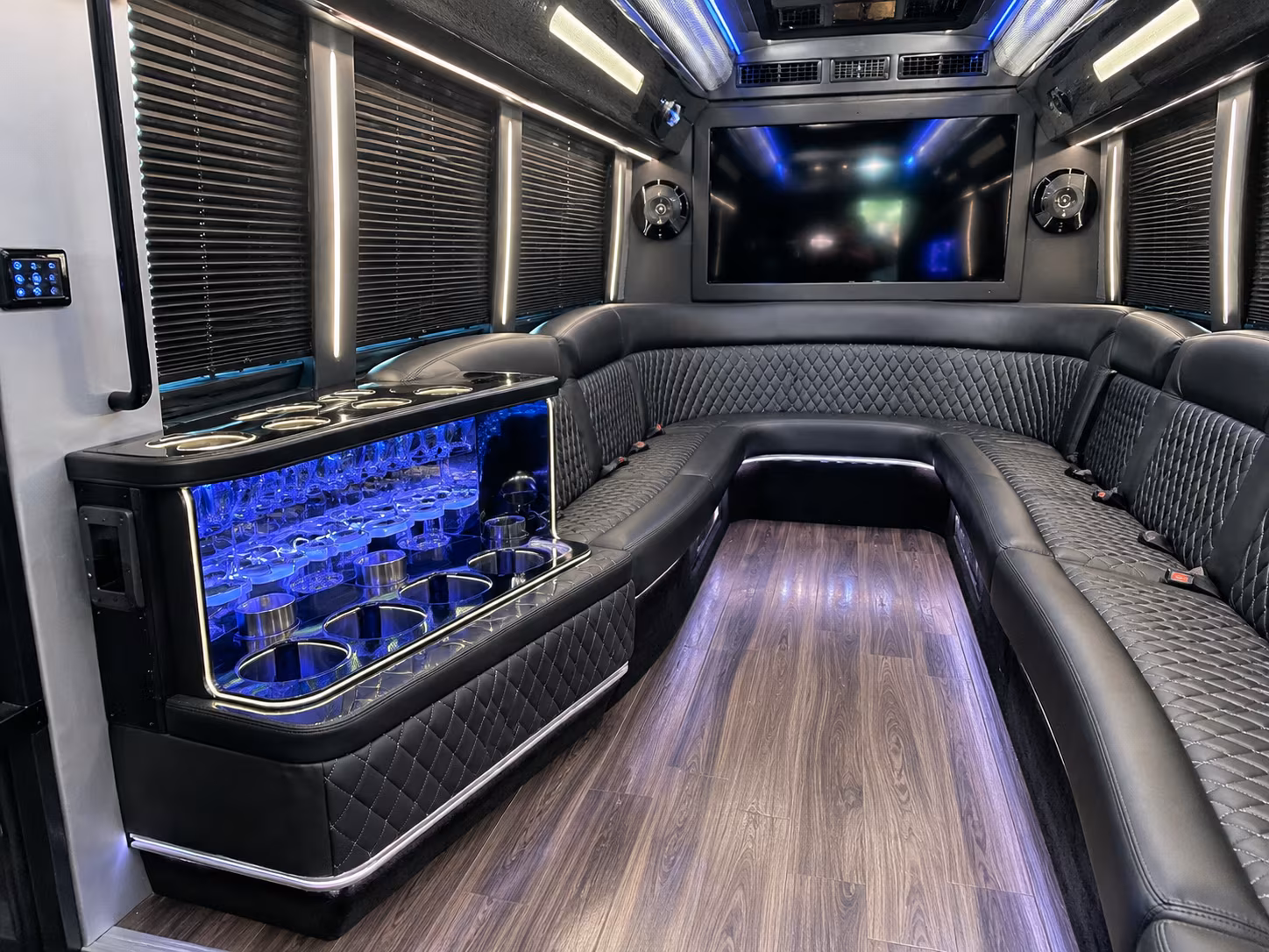 Gainesville Homecoming & Prom Party Bus Rentals